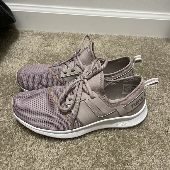 New Balance Shoes - New Balance. Size 8.